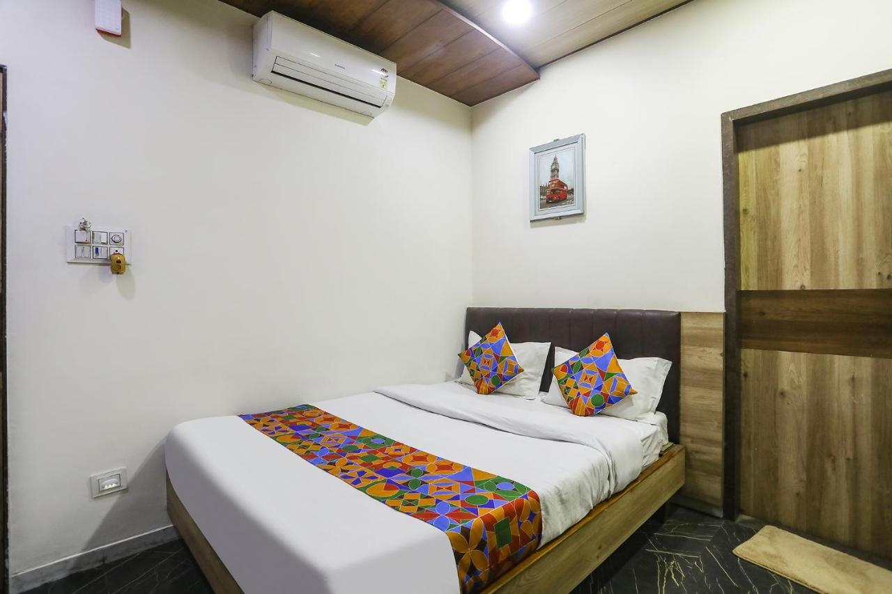 נאגפור Fabhotel Vedanta Inn - Nr Sitabudli Fort מראה חיצוני תמונה